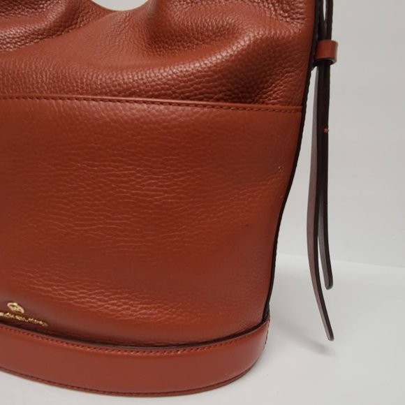 Michael Kors Reese Hobo. - Picture 6 of 7